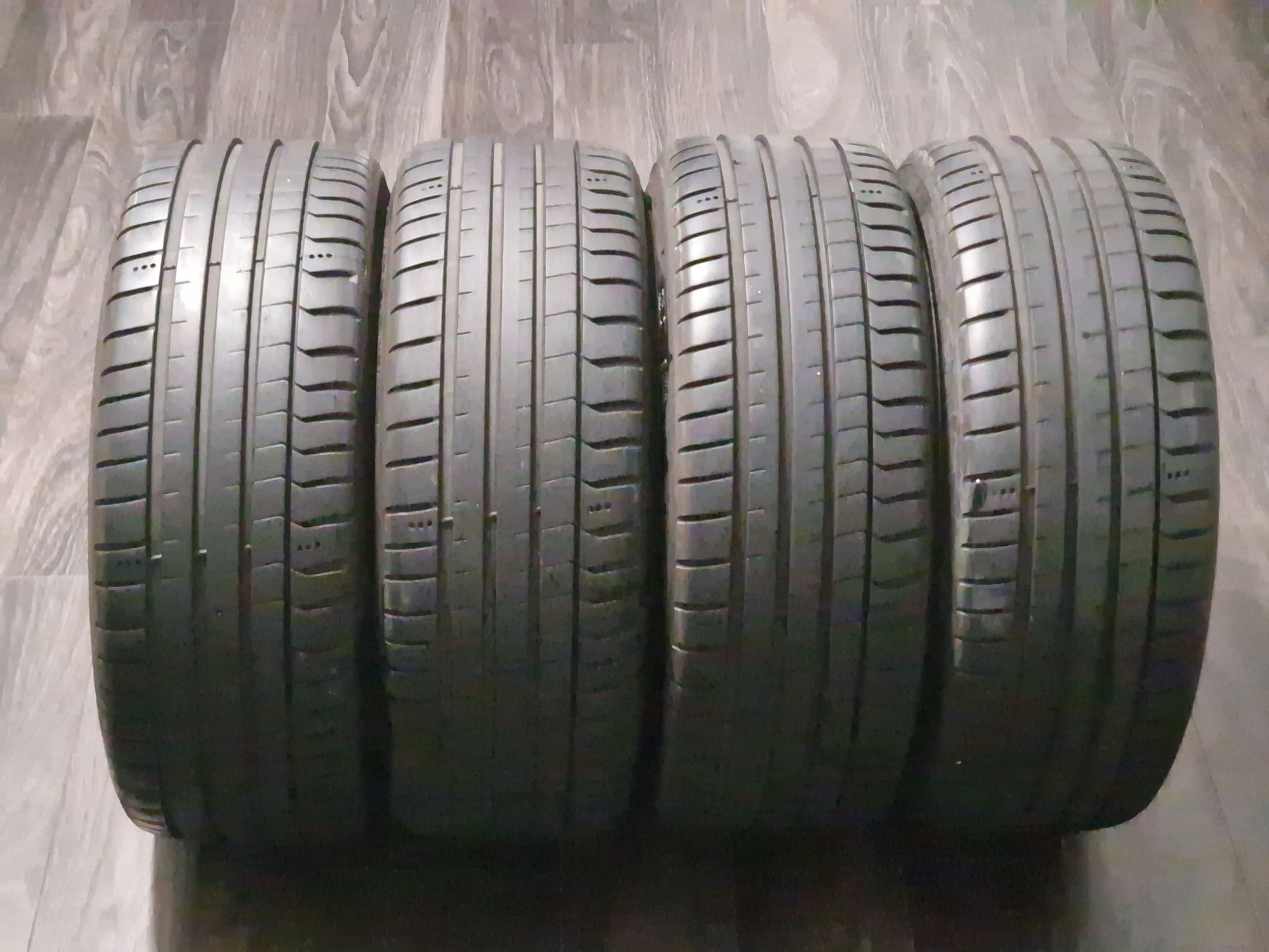 Koła OZ SUPERTURISMO 18x8" 5x100 Michelin PilotSport 225/40/18 2024