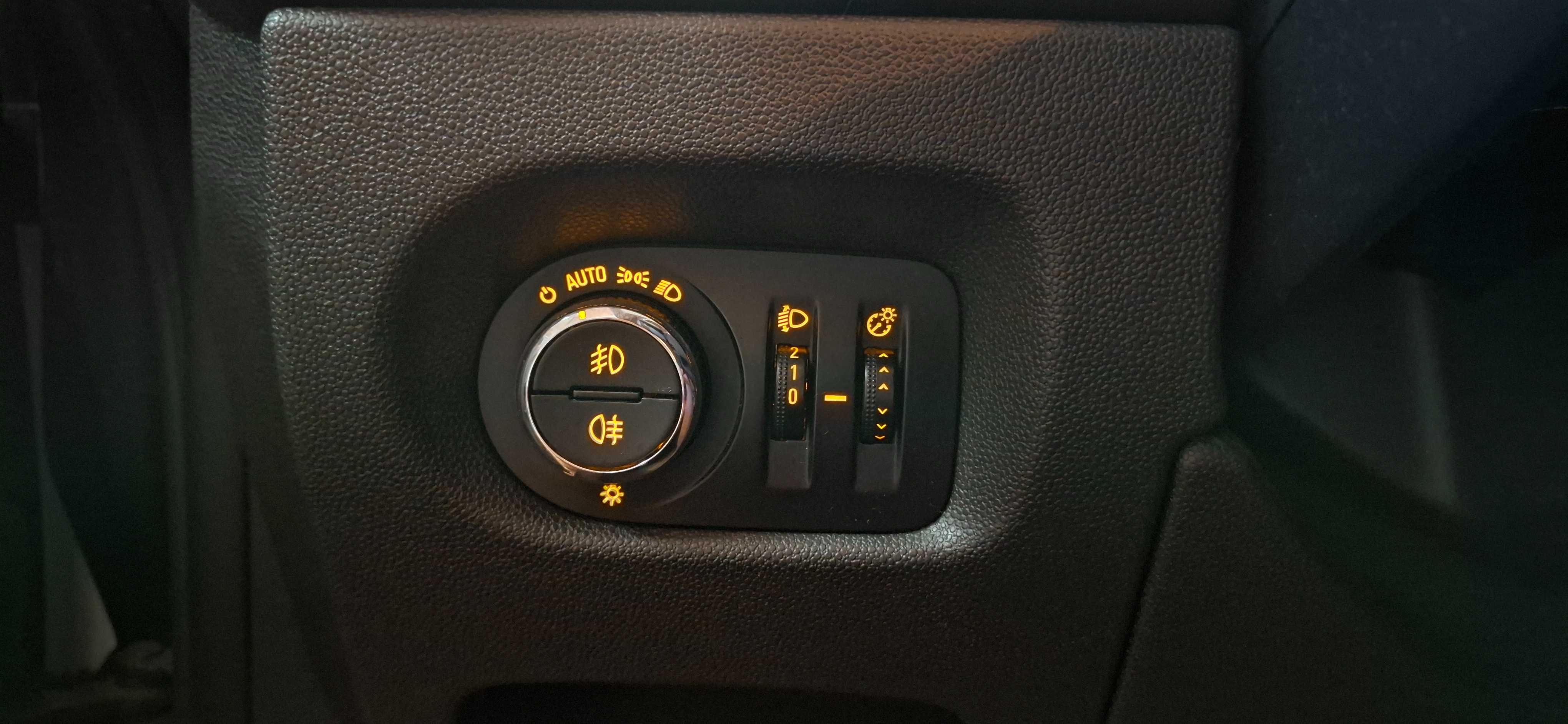 Opel Corsa 1.4 benzyna 87 KM 2014r Klima Tempomat Półskóra 22 800 zł