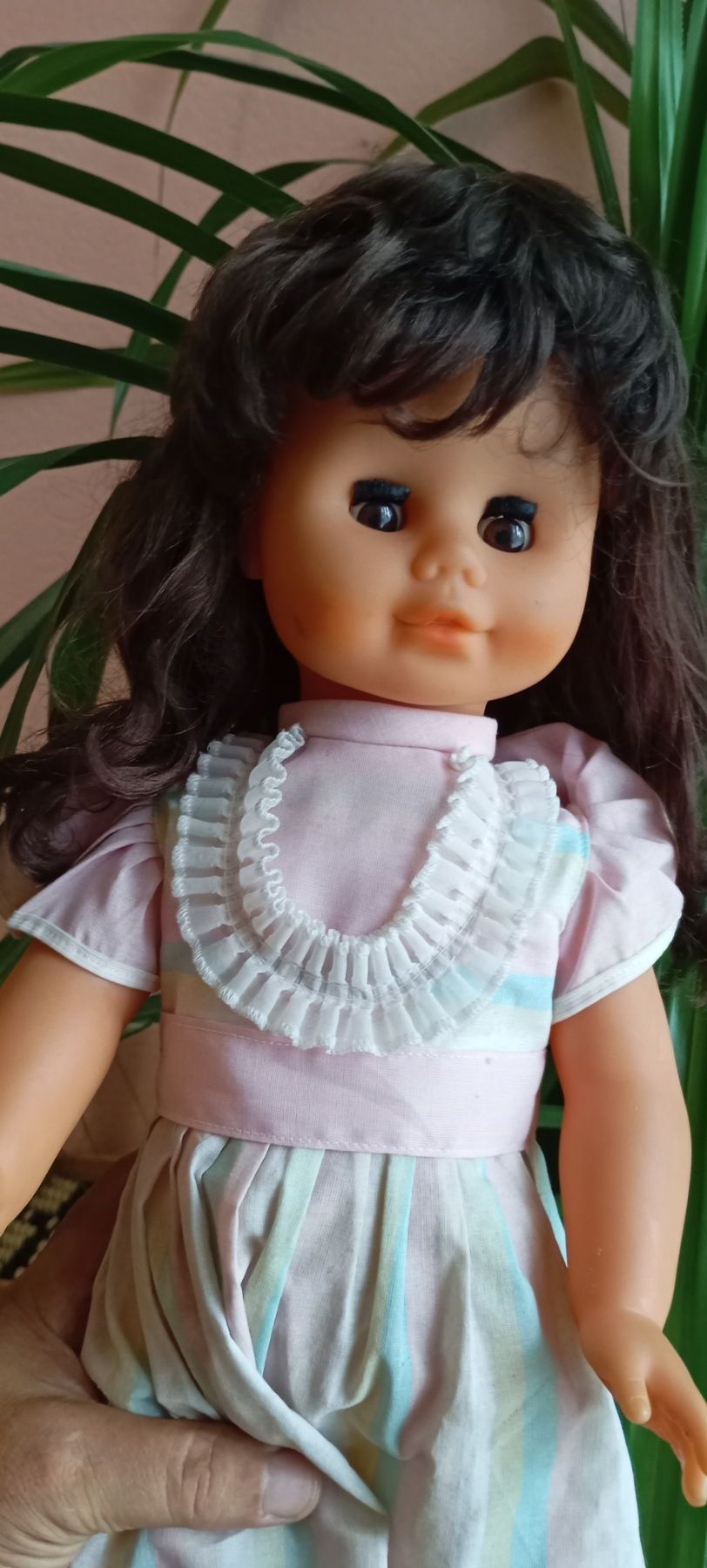 Кукла на подарок гдр