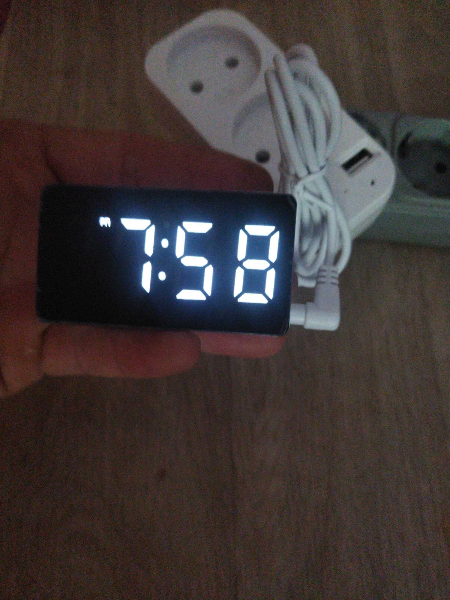 Часы электронные настольные USB