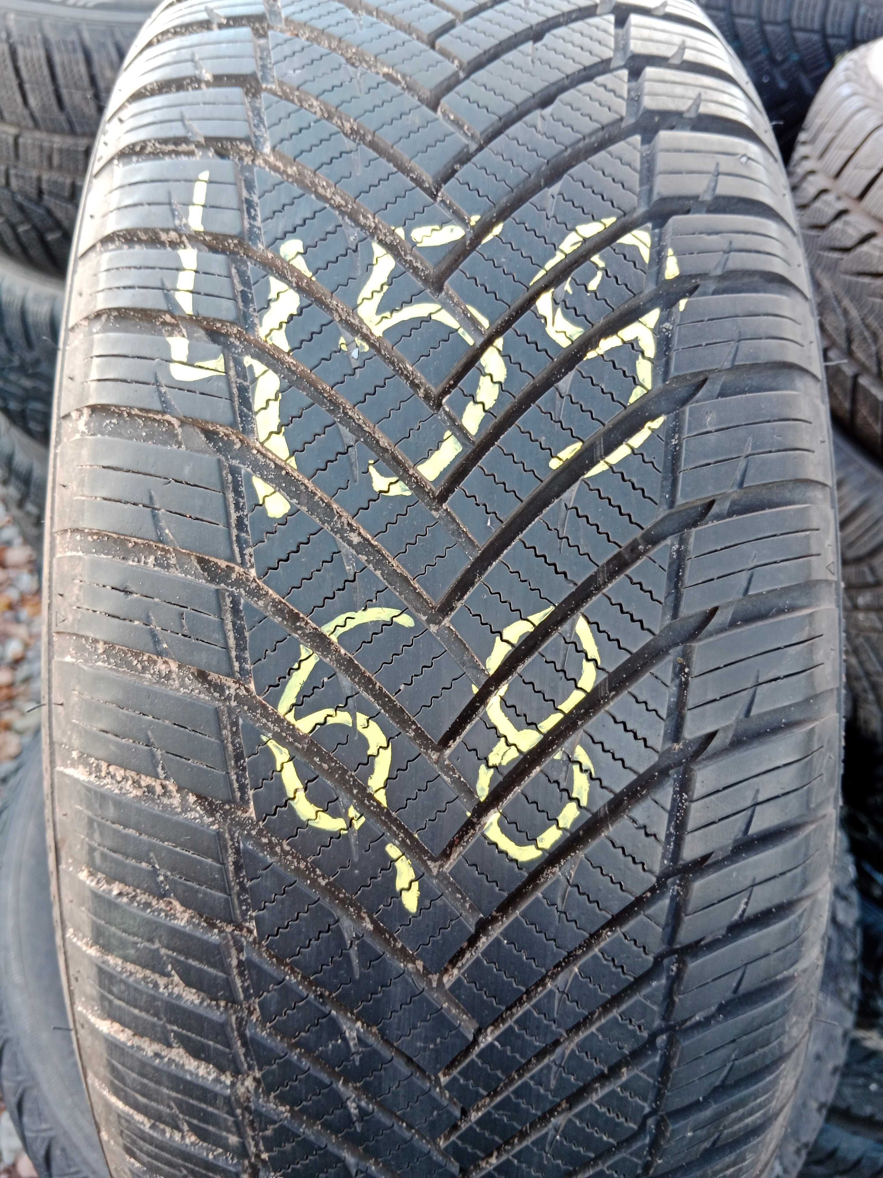 Opona używana 205/55R16 Minerva All Season Master 1szt.