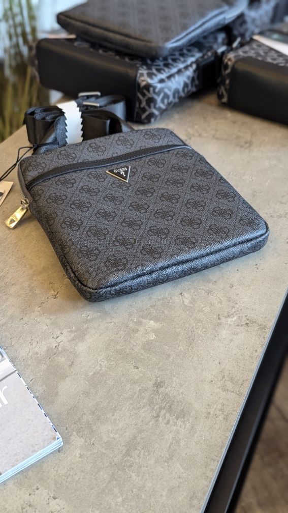 Оригінальна Сумка Guess