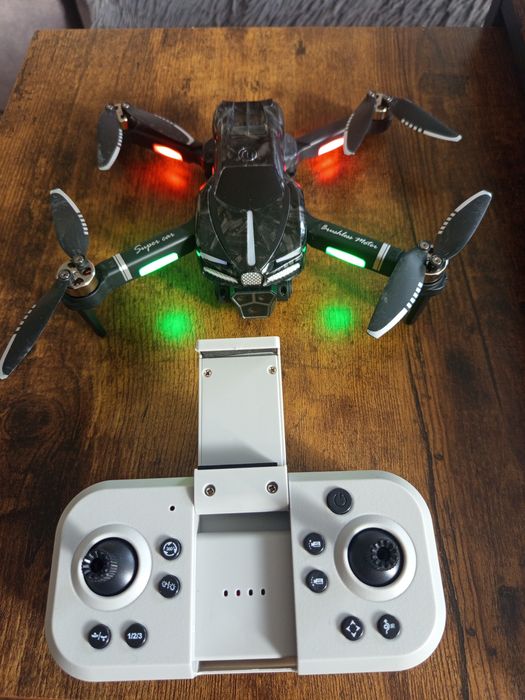 Mini dron z kamera