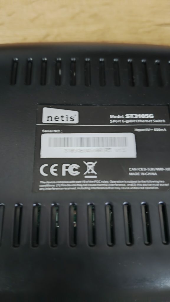 Sprzedam Switch Model ST3105G marki netis.5 portowy +1