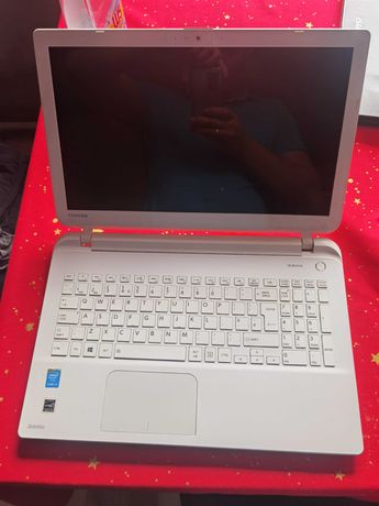 Laptop Toshiba i3-4005u 8gb ram 240gb ssd sprawny