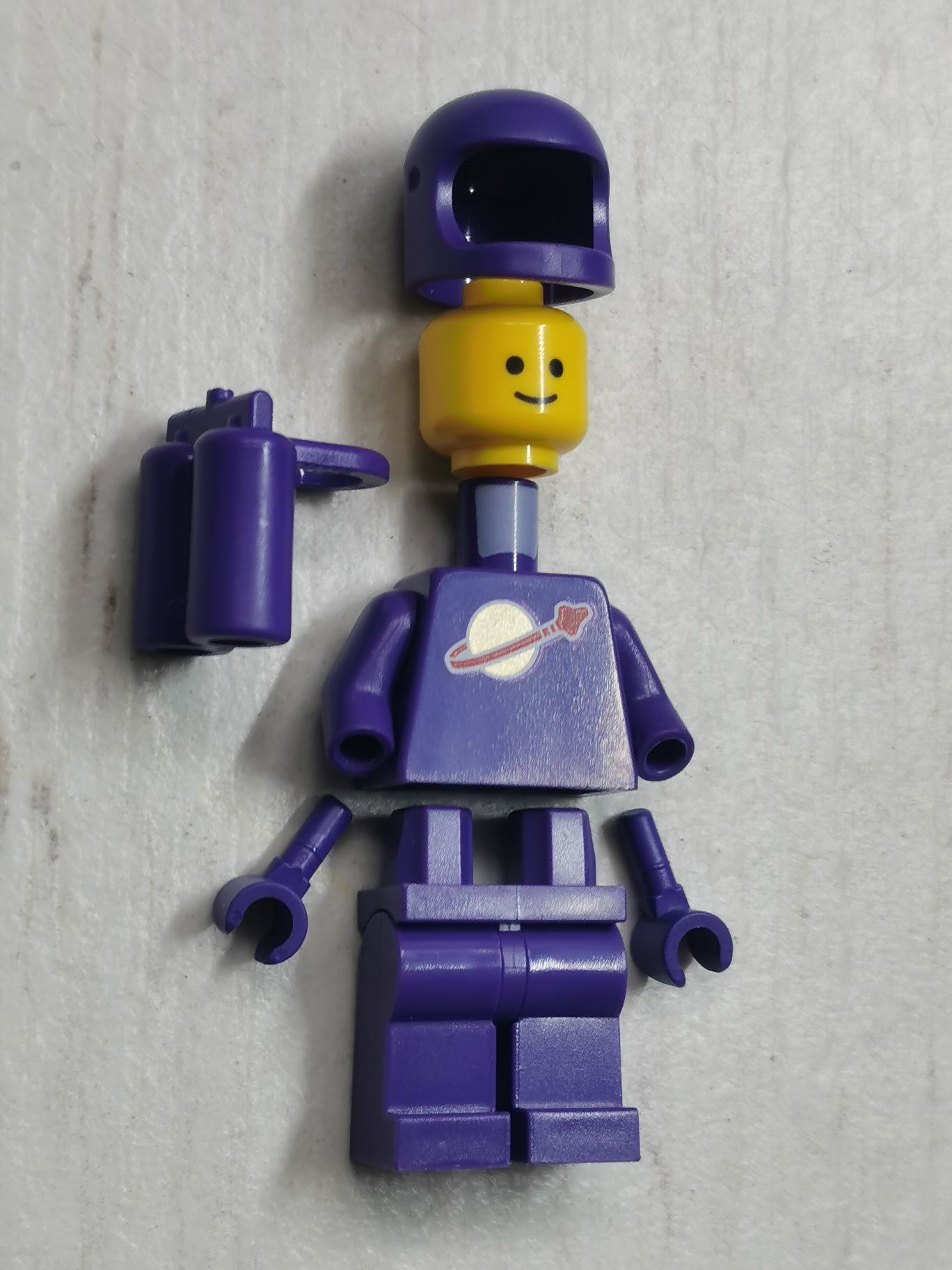 Lego Space deep purple / fioletowy spaceman NOWY! nie składany! UNIKAT