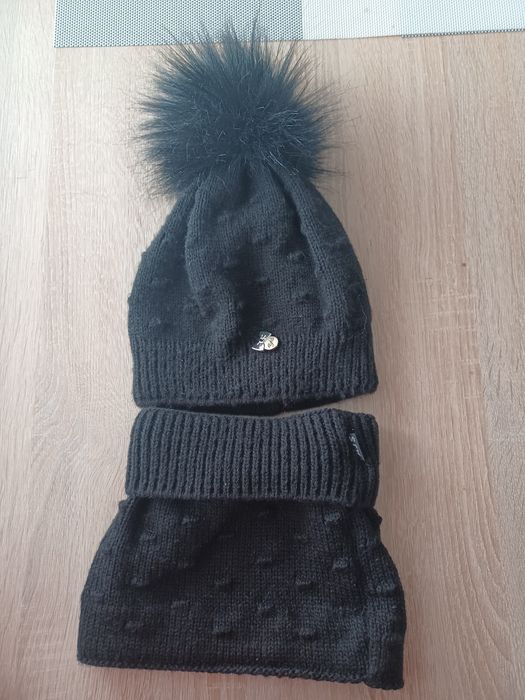 Komplet czapka I komin dla dziewczynki