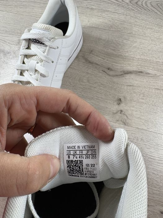 Adidas чоловічі кросівки 41 розмір