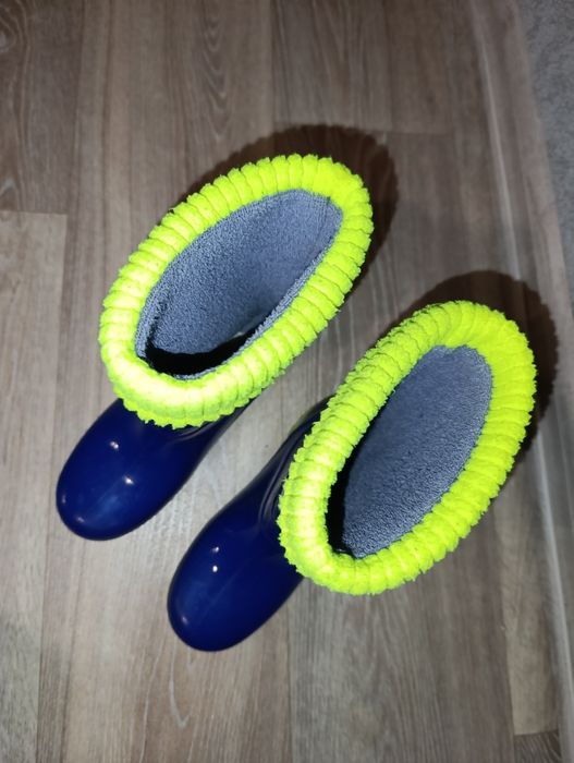 Чоботы детские 28 р. 17,5 см.