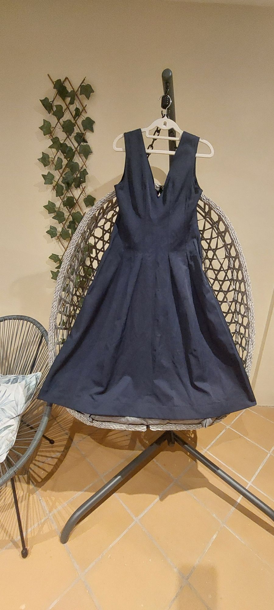 Vestido midi com fecho de correr na frente em azul-marinho da nova col