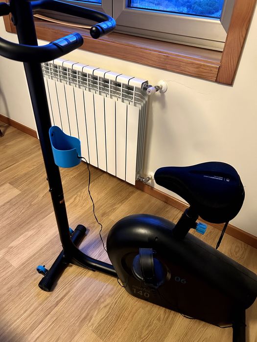 Bicicleta Estática DOMYOS EB140 – Excelente Estado