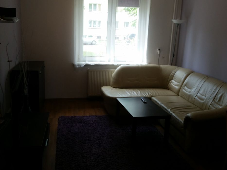 Wynajmę 2 pokoje parter super lokalizacja