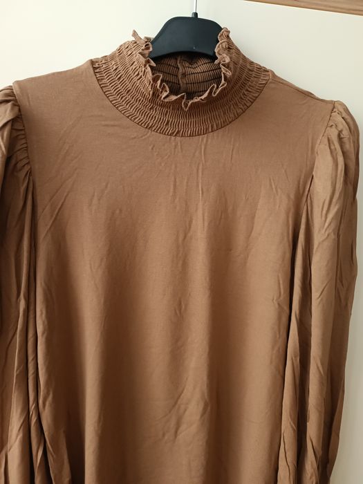 Brązowa cienka bluzka z długim rękawem półgolf wiskoza L 40