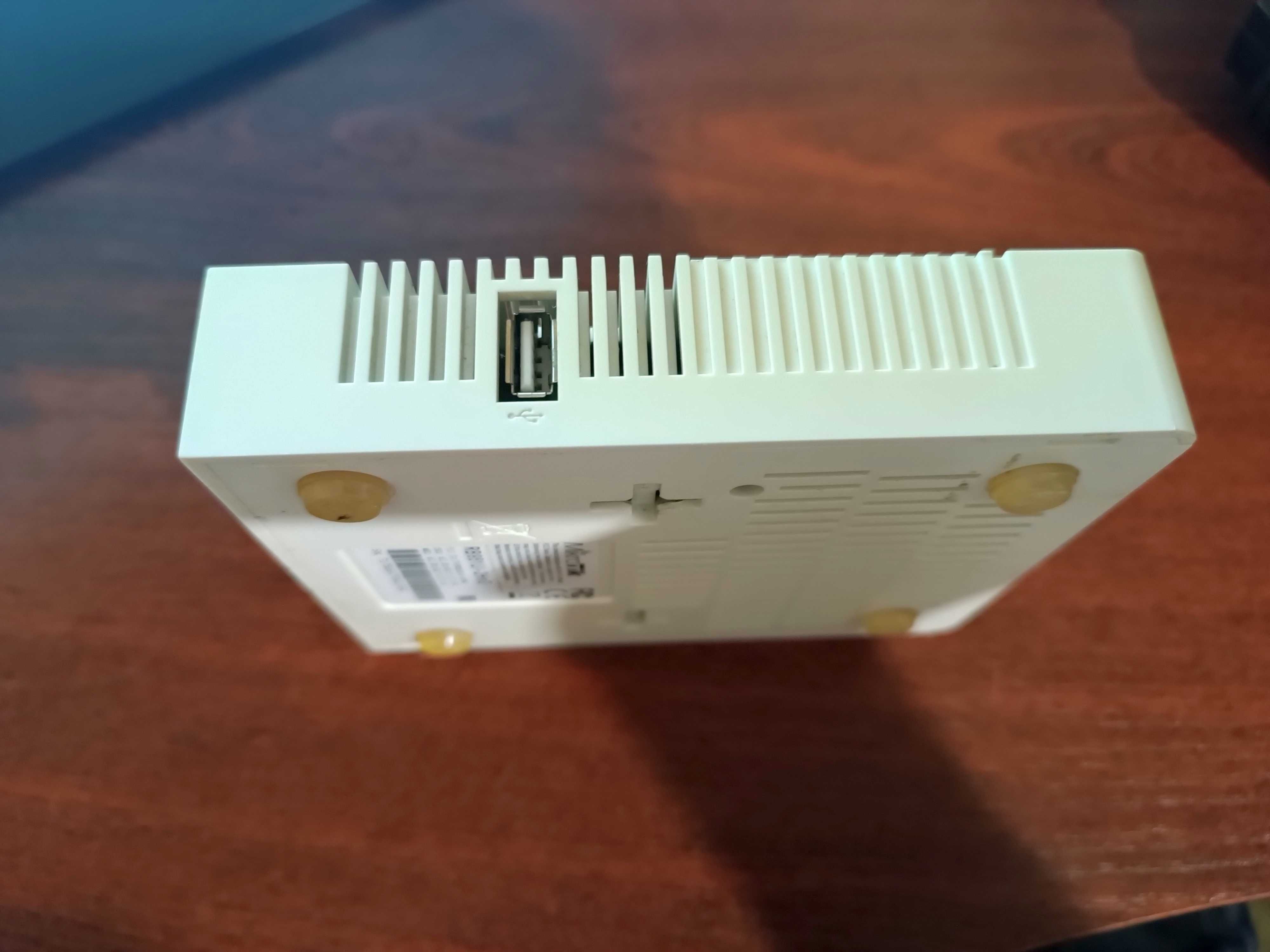 Wi-Fi роутер MikroTik RouterBOARD 951Ui-2HnD + Блок Живлення 24в 0.8А
