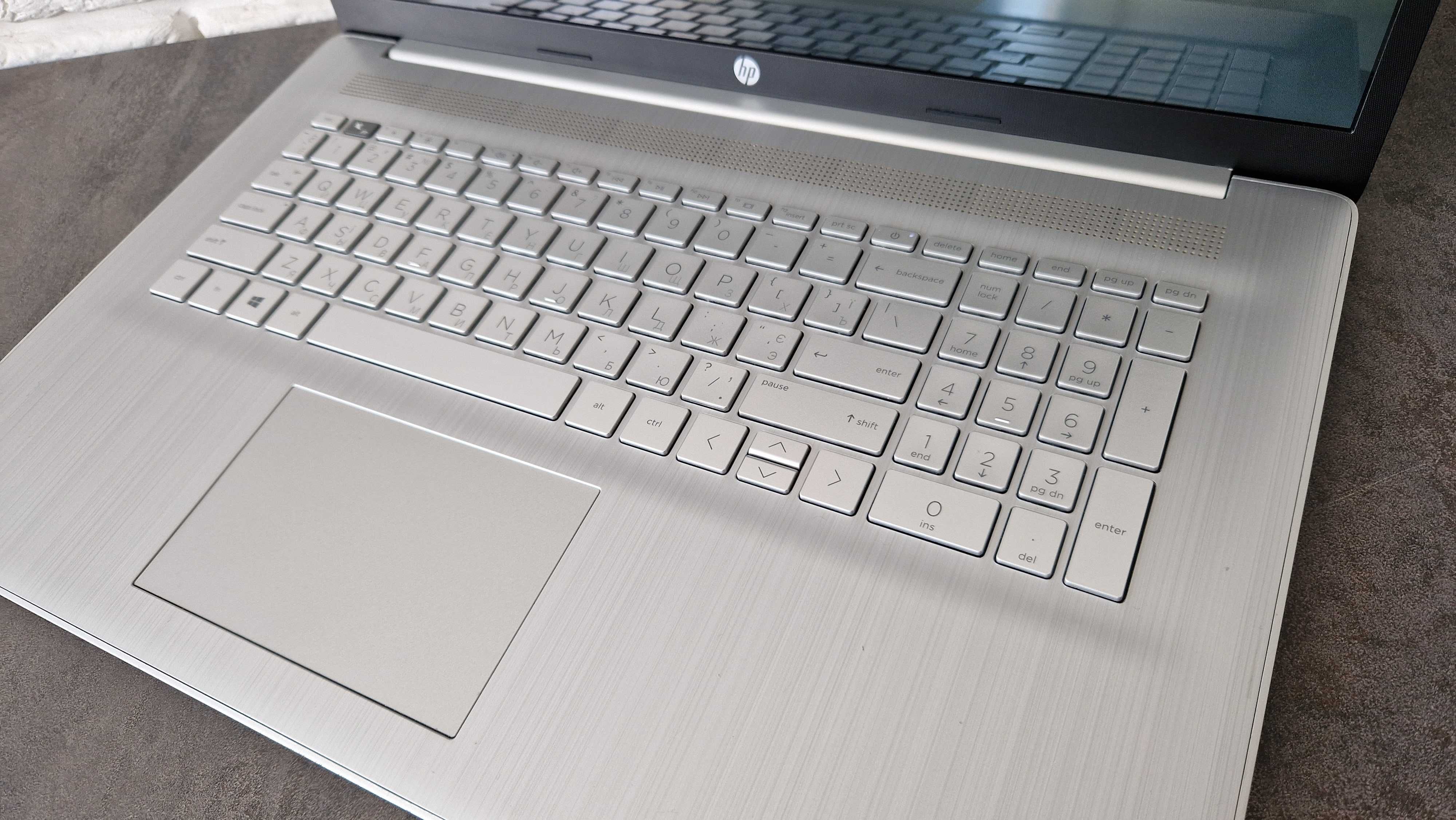 Ноутбук HP 17-cn0013dx/ i3-1115G4/12/256/ 17 дюйм