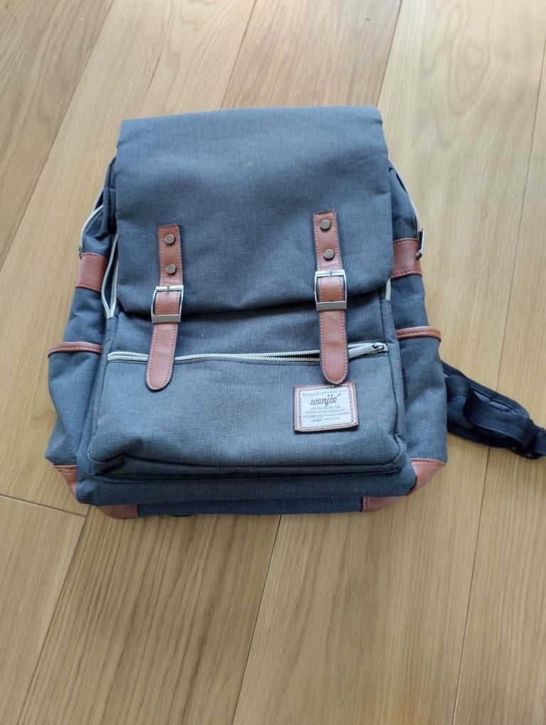 Plecak z kieszenią na laptopa