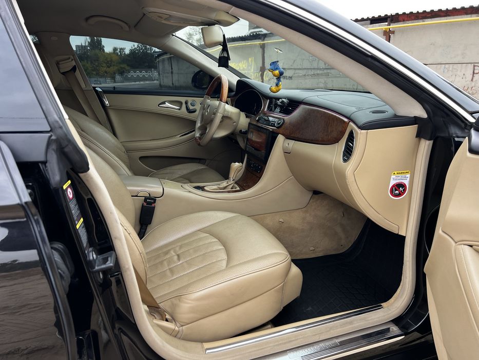 Продам Mercedes cls 3.5