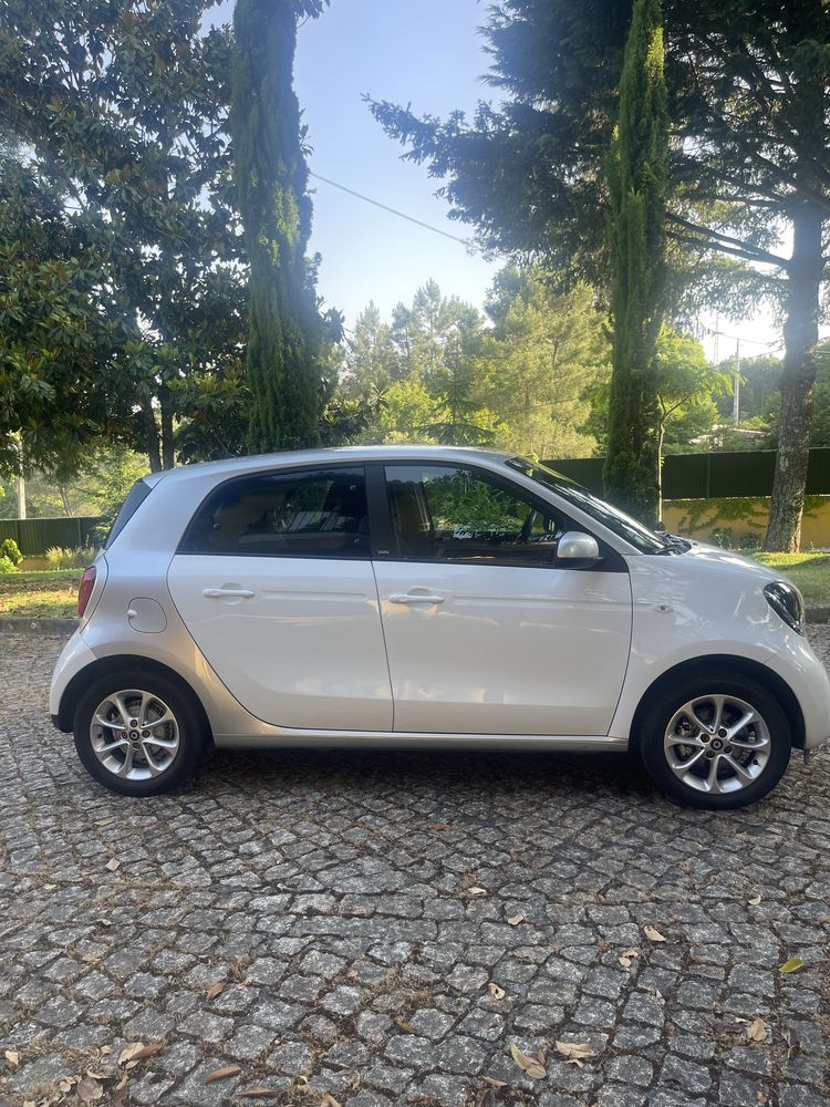 Smart ForFour Caixa Automática