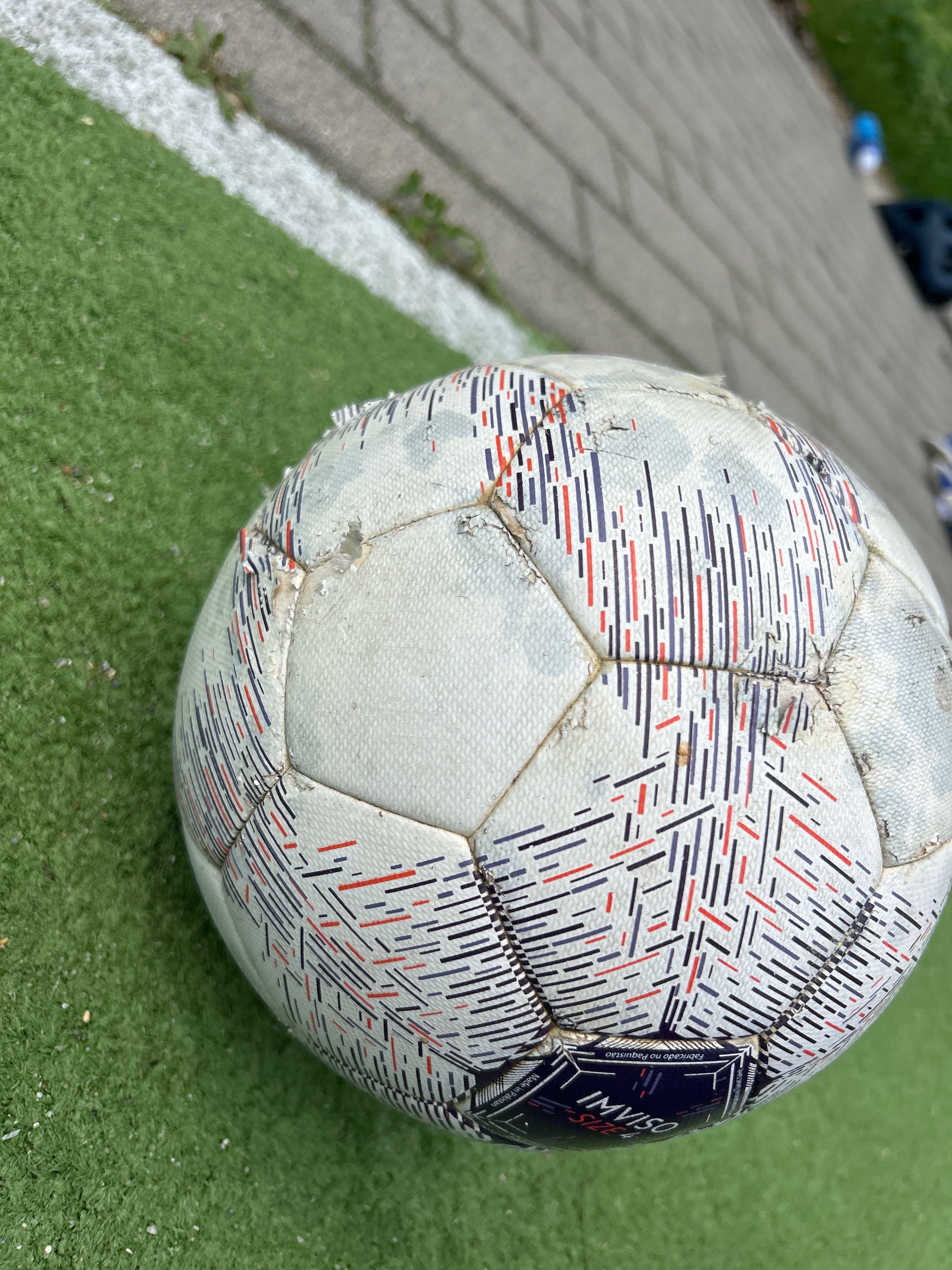 Piłka futsalowa IMVISO Size 4 – używana