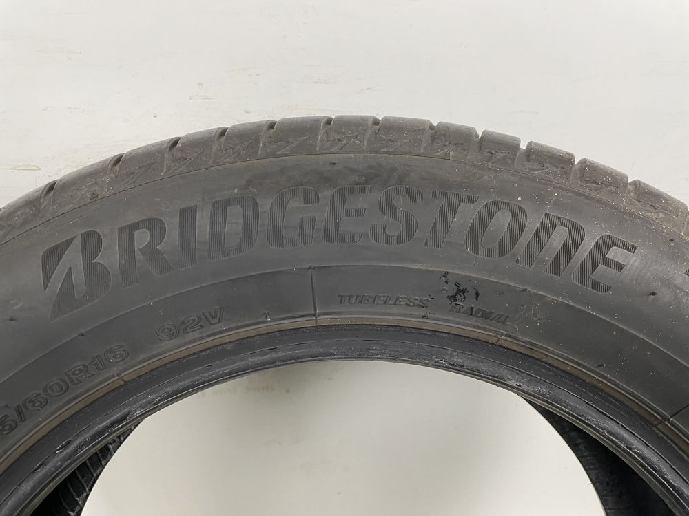 205/60R16 92V Bridgestone Turanza T005