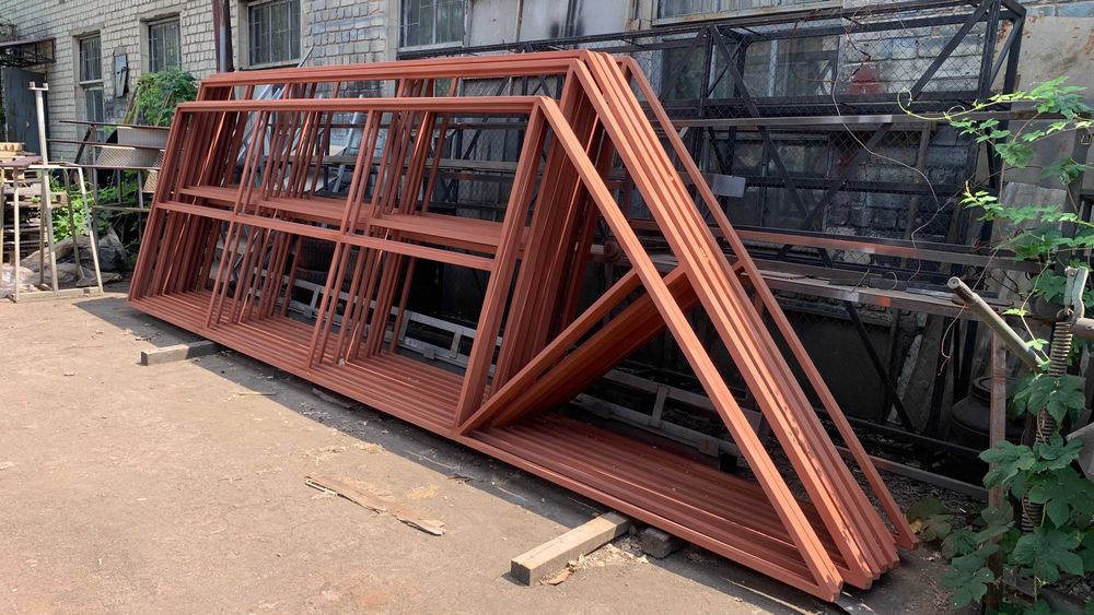 Металевий каркас откатних воріт