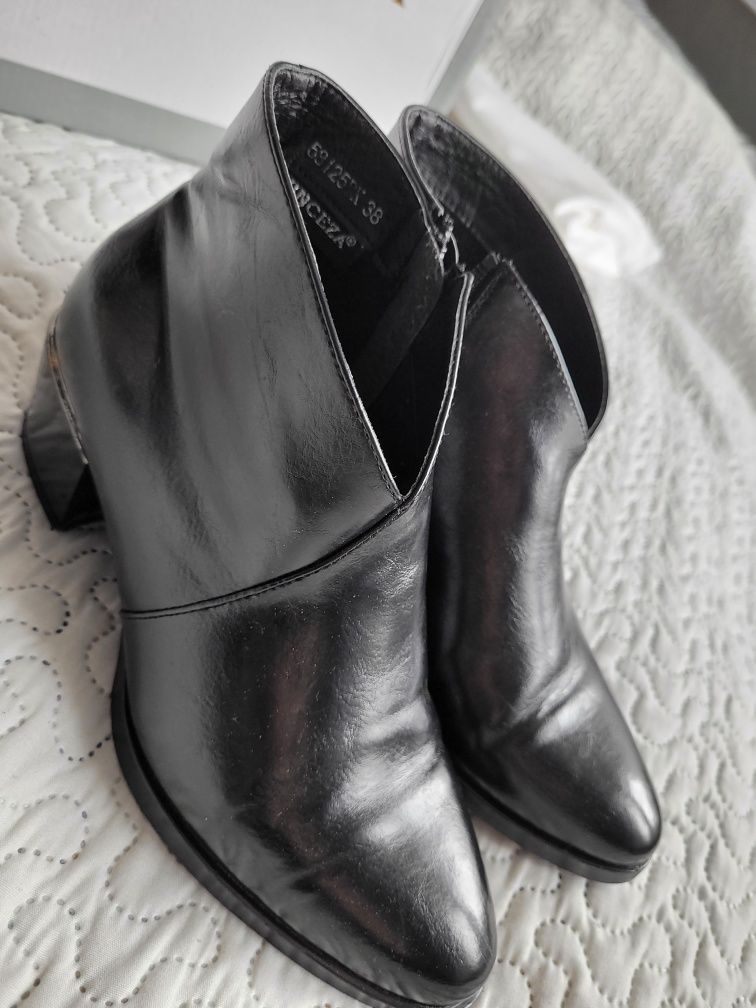 Eleganckie buty botki skóra czarne 38 jesień zima wiosna firmy VINCEZA