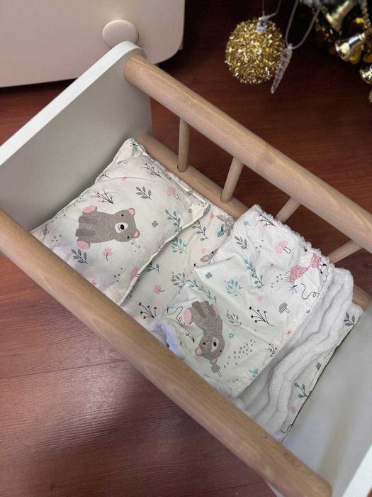 Ліжечко для ляльки