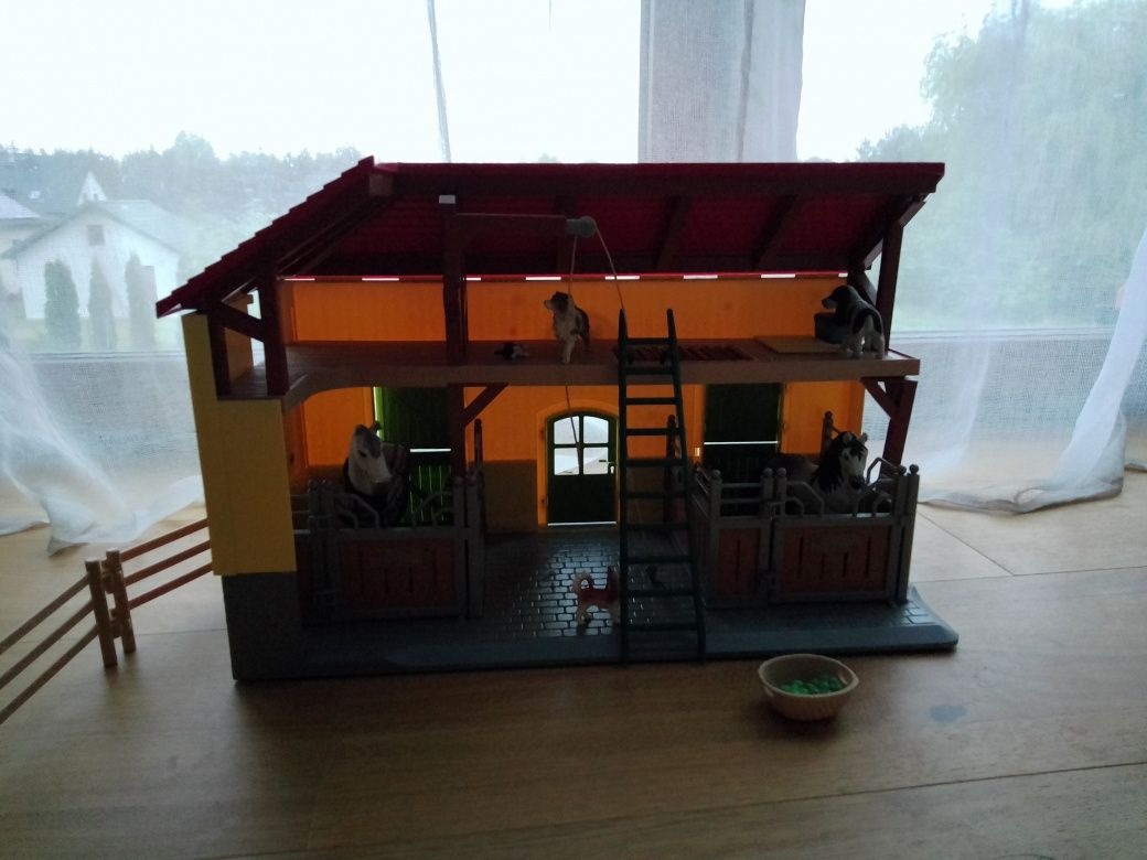 Schleich Stajnia farm Word 42485