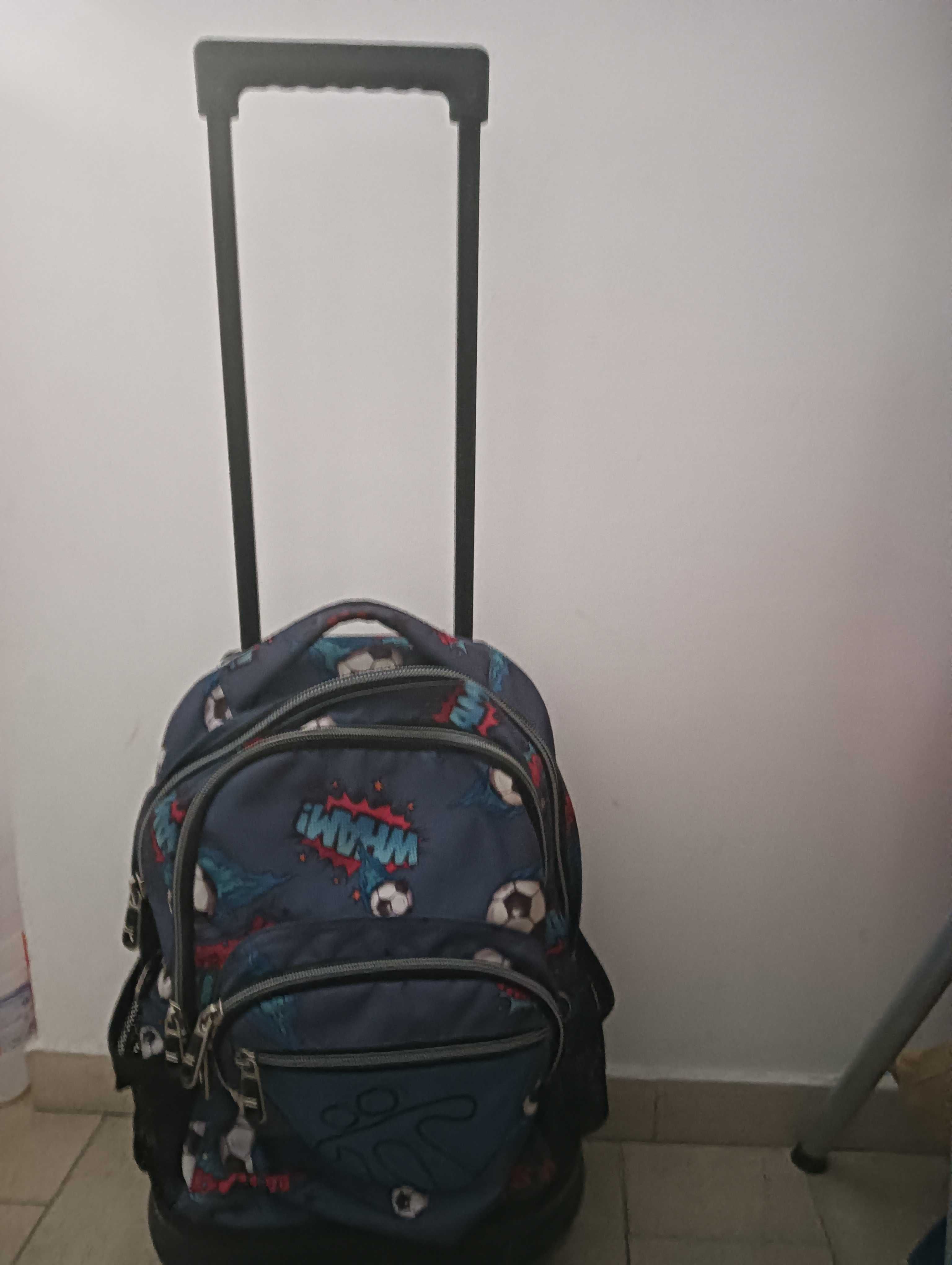 Mochila escolar Totto