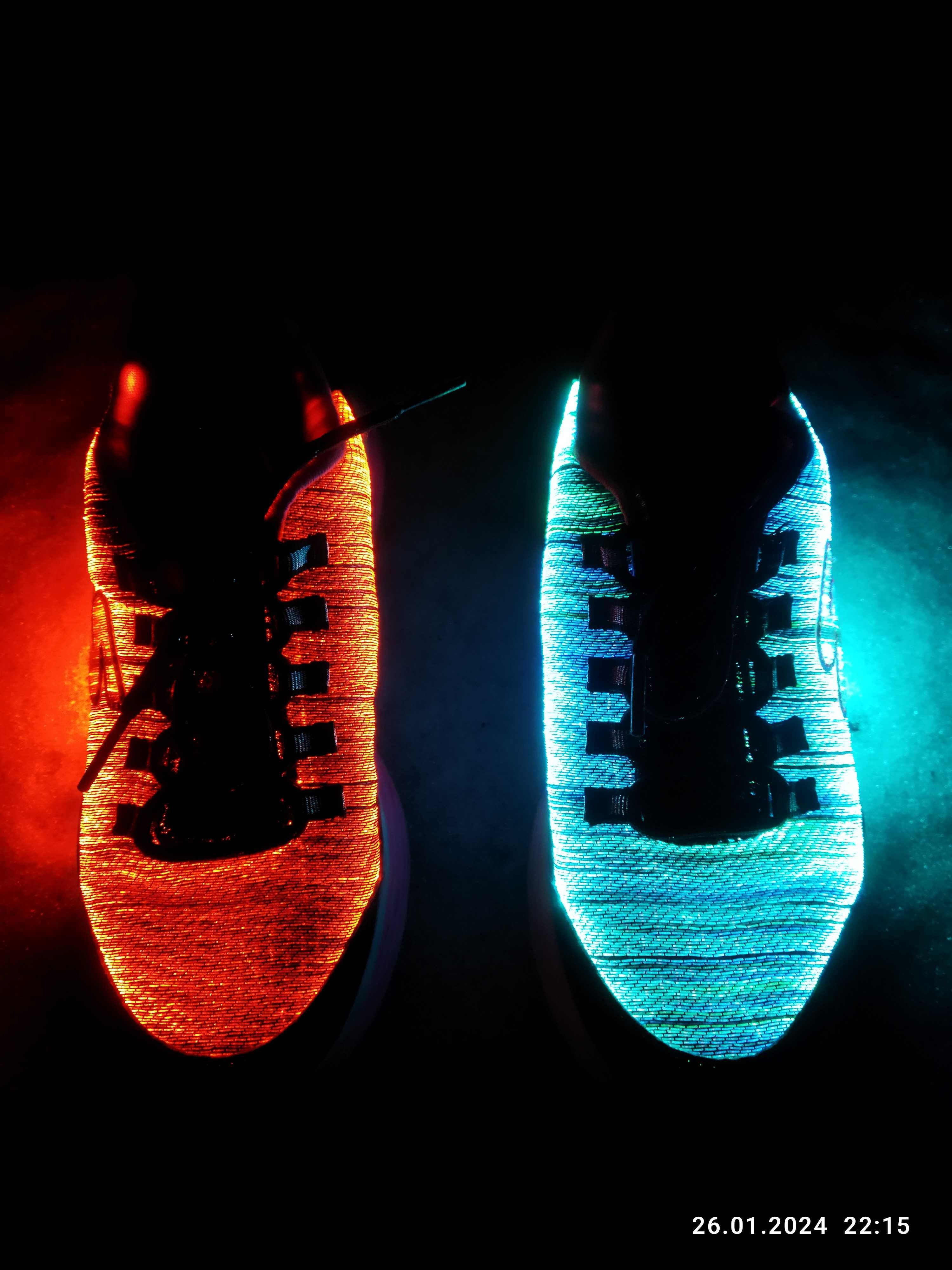 22 см светящиеся кроссовки  Skechers с подсветкой кросівки