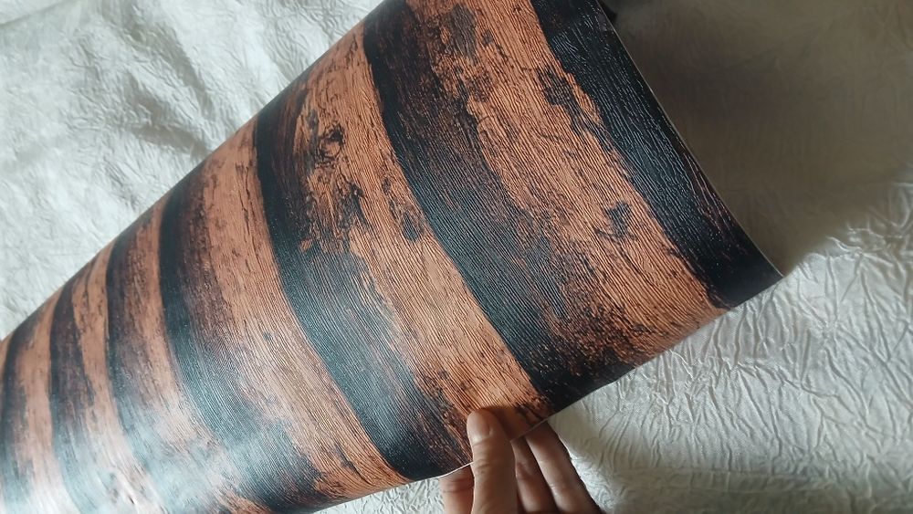 Самоклеючі шпалери вінілові, самоклеюча плівка під дерево