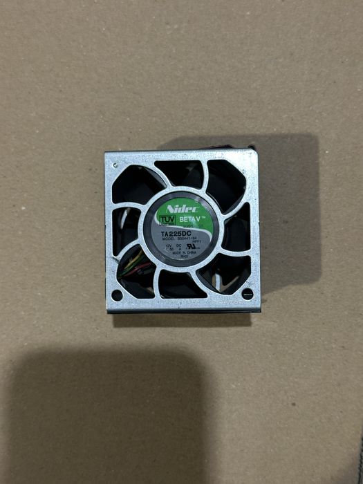 Вентилятор Nidec Beta V TA 225DC