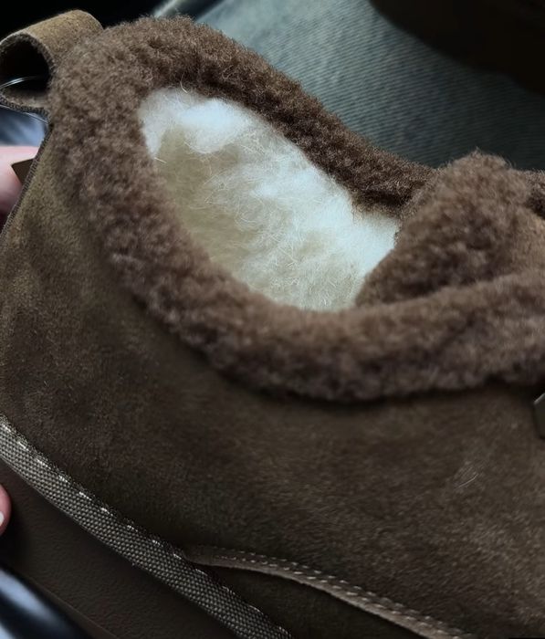 Зимові кросівки уггі на хутрі