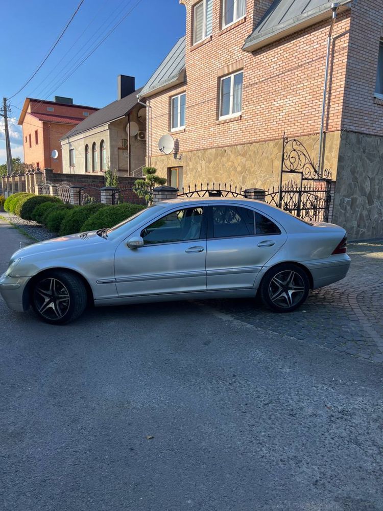 Mercedes benz c200 2.2 cdi