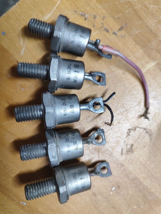 Тиристор силовий Т142-80-10