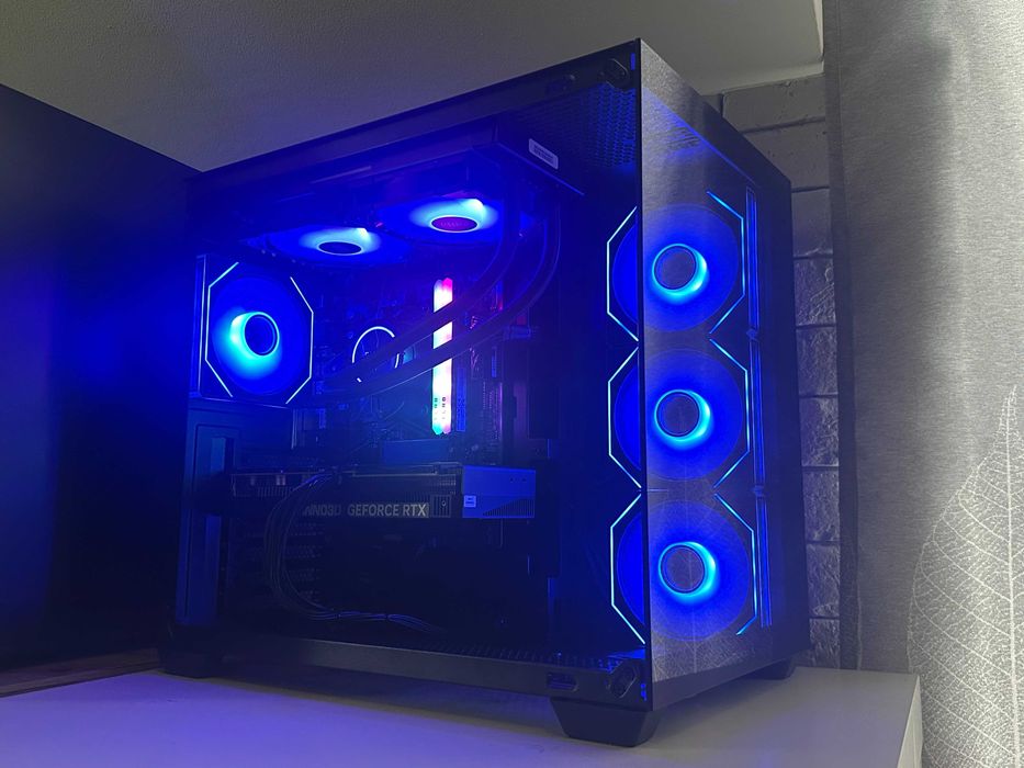 Nowy Komputer RTX 5060 Ryzen 5 FV23% AIO Akwarium Gamingowy do Gier