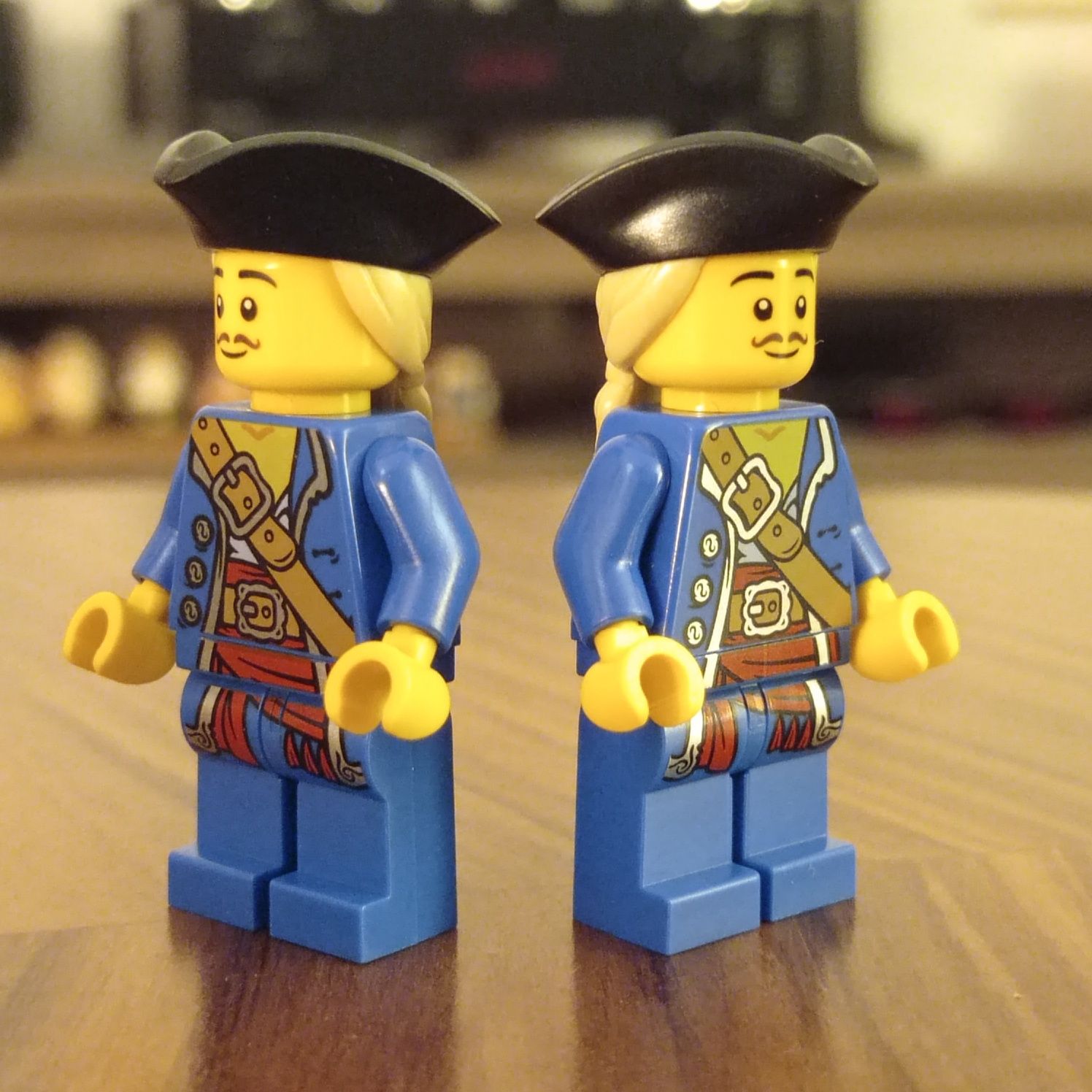 Minifigures LEGO pirates kultowa figurka admirał