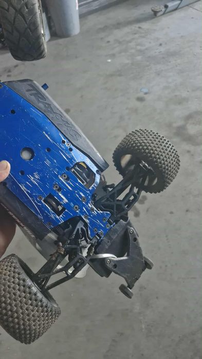 Jato 3.3 samochód spalinowy