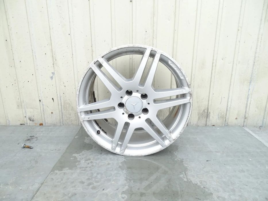 E klasa W212 Felga 8.5Jx18 ET43 Alu 2124012402