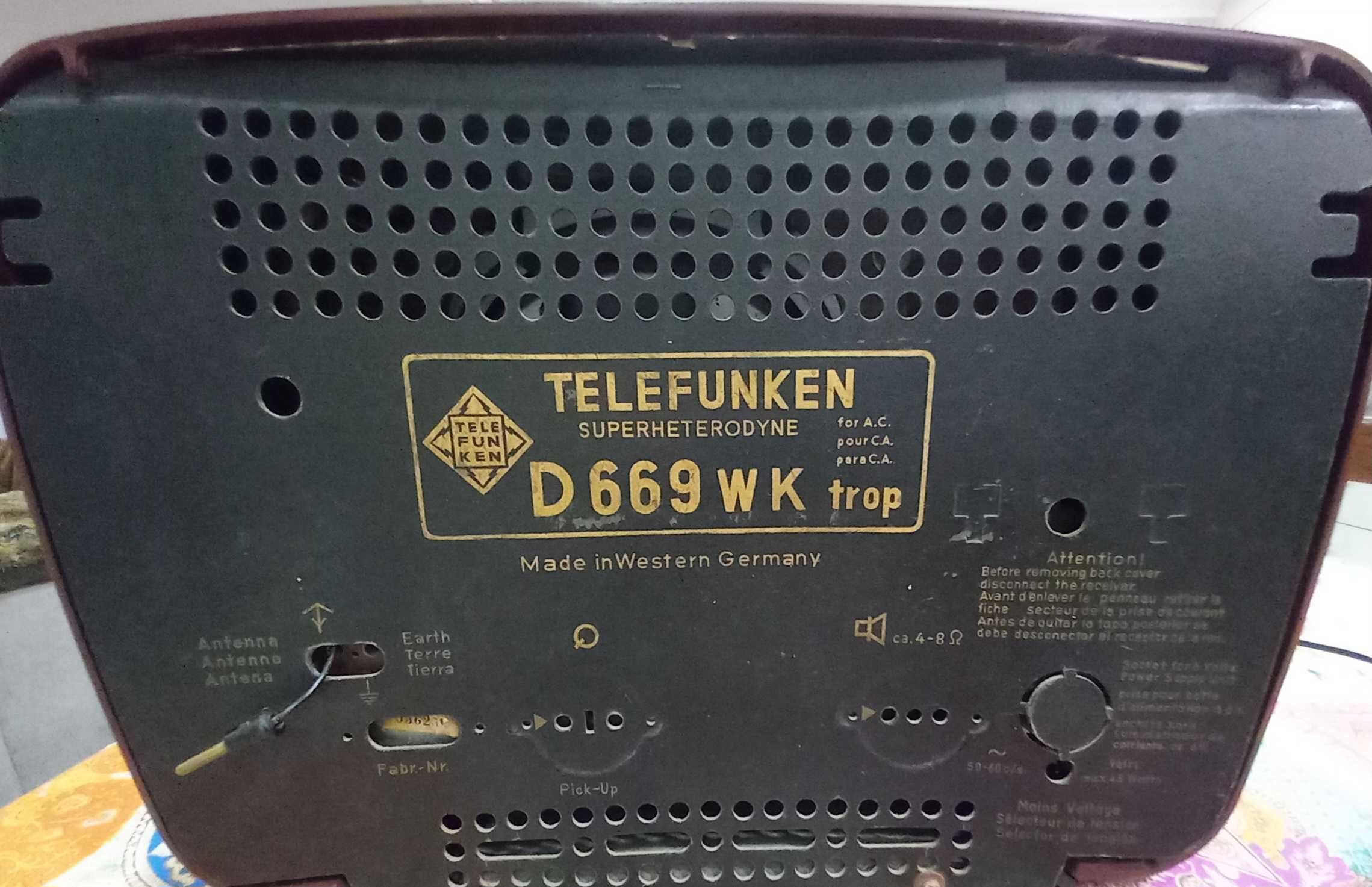 Radio de coleção Telefunken