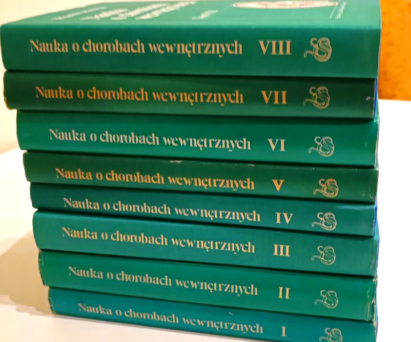 Książki medyczne 8 tomów !!!