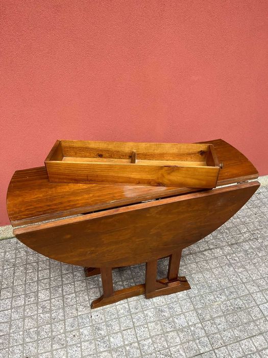 Mesa de Cozinha desdobrável com 4 cadeiras