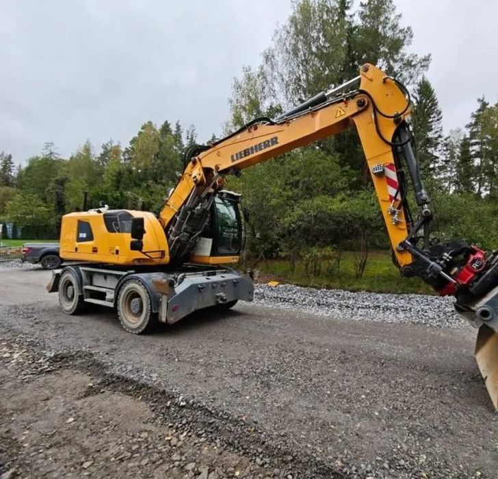 Liebherr 918  Rototilt + Szczypce Sprowadzona 314 316 916 914