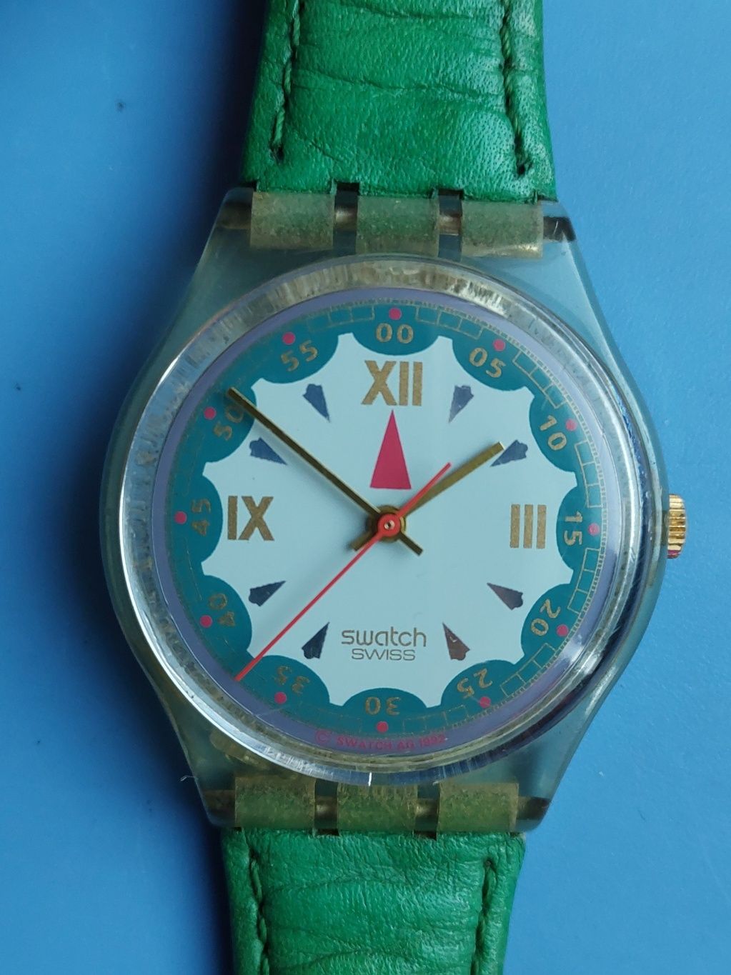 Швейцарские часы Swatch рабочие 1993 года с кожаным ремешком