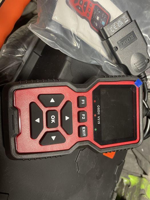 Interfejs diagnostyczny V519 OBD2