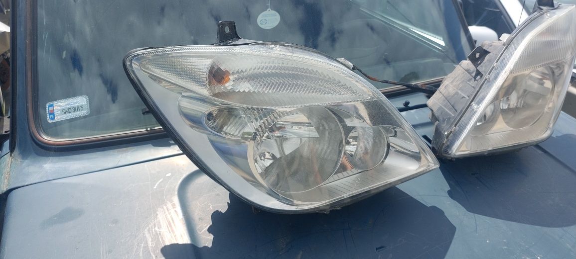 Reflektory lampy przednie mercedes Sprinter 906 07r