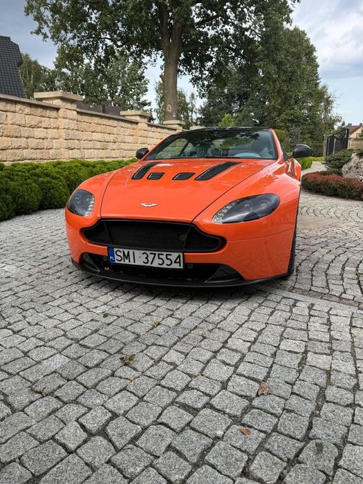 Aston Martin V12 Vantage Aston Martin
