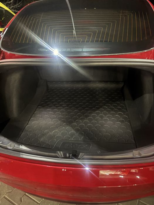 Tesla model 3 ЕВРОПА