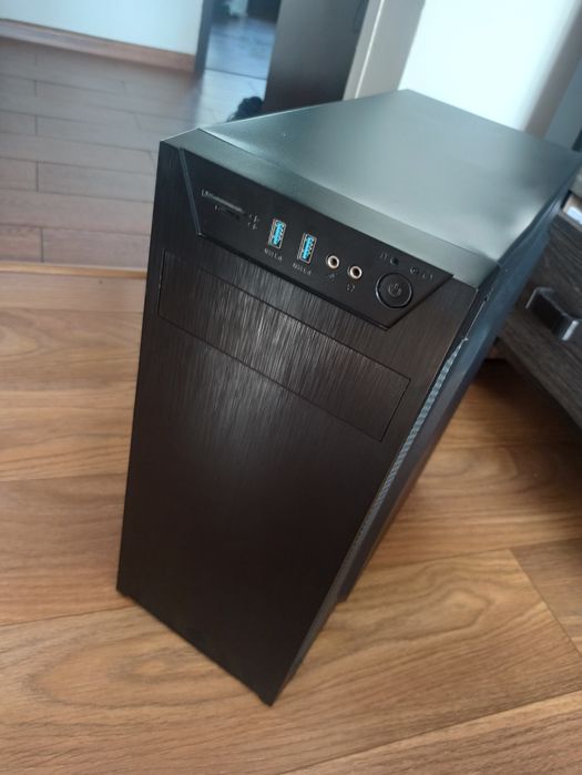 Komputer stacjonarny gamingowy