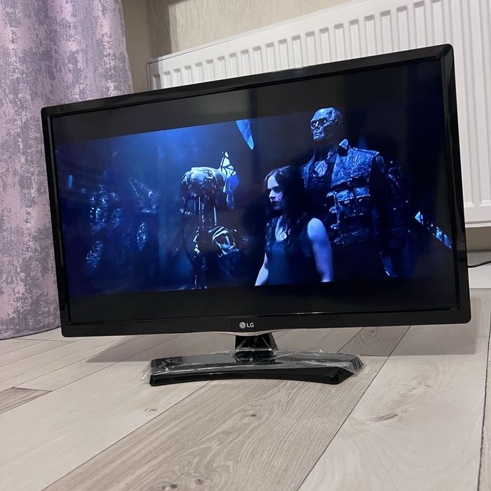 Телевізор LG 24 MT 49S -PZ